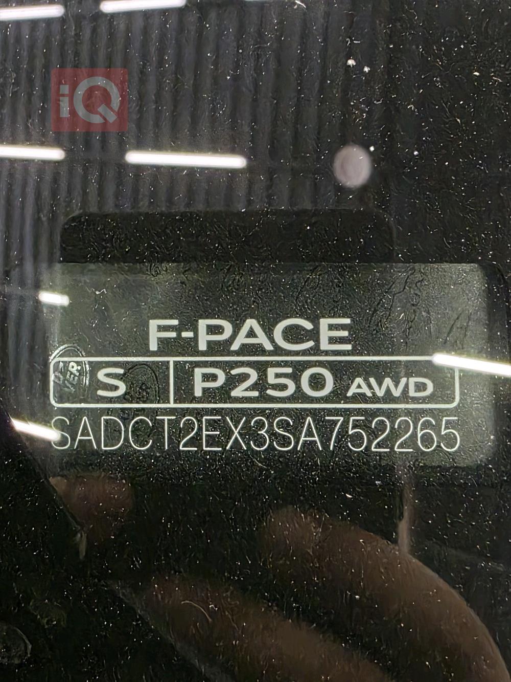 جاگوار F-Pace